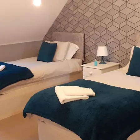 דירה Hawksworth House In Near Solihull, Near Nec, Hs2, Jaguar Land Rover, Bear Grylls Centre, World And Airport With A Garage And Free Parking, Great For Families *